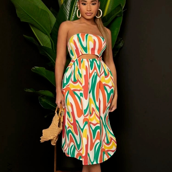 Dress - Picture 2 of 5